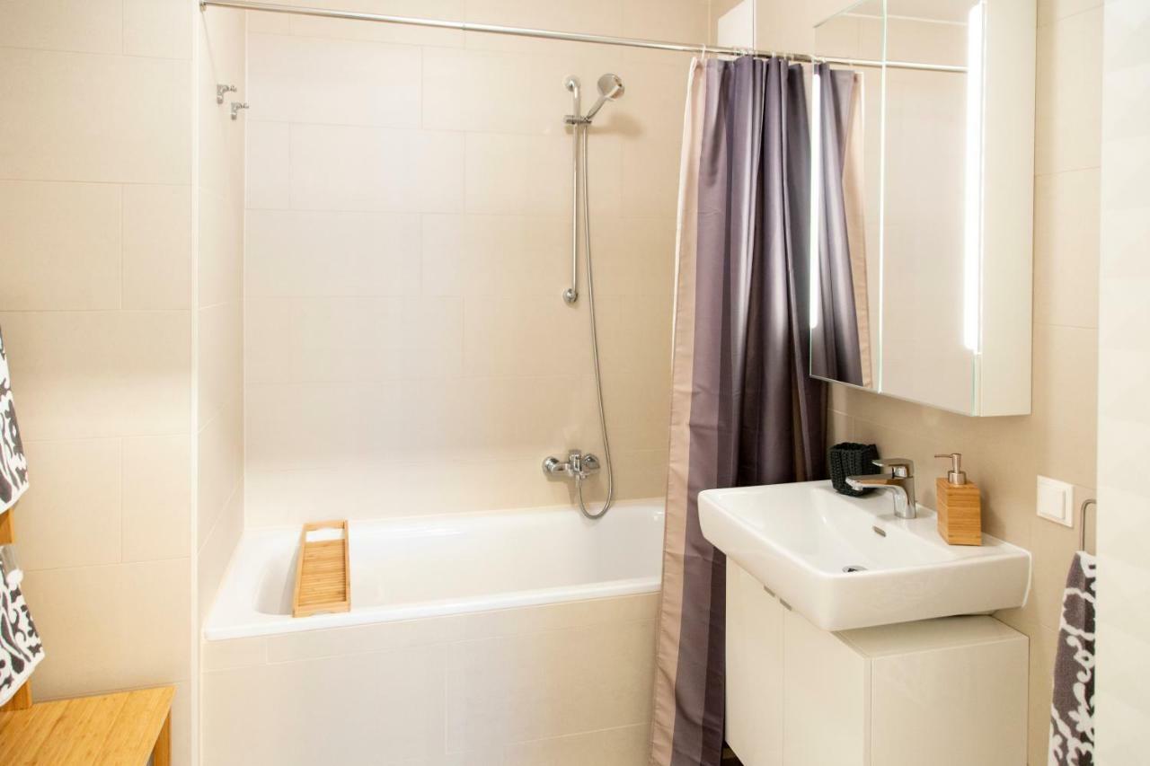 Cozy & Cool Apartment * 5 Min To City Center Wien Exteriör bild